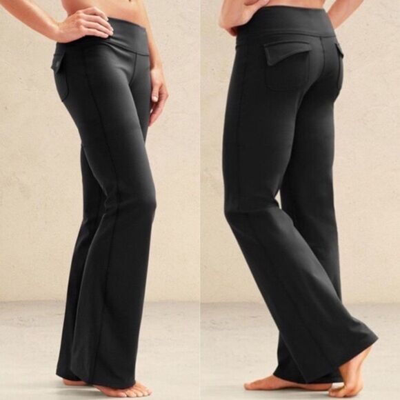 ✨ Athleta Fusion Flap Pocket Yoga Pants✨ - Picture 2 of 8